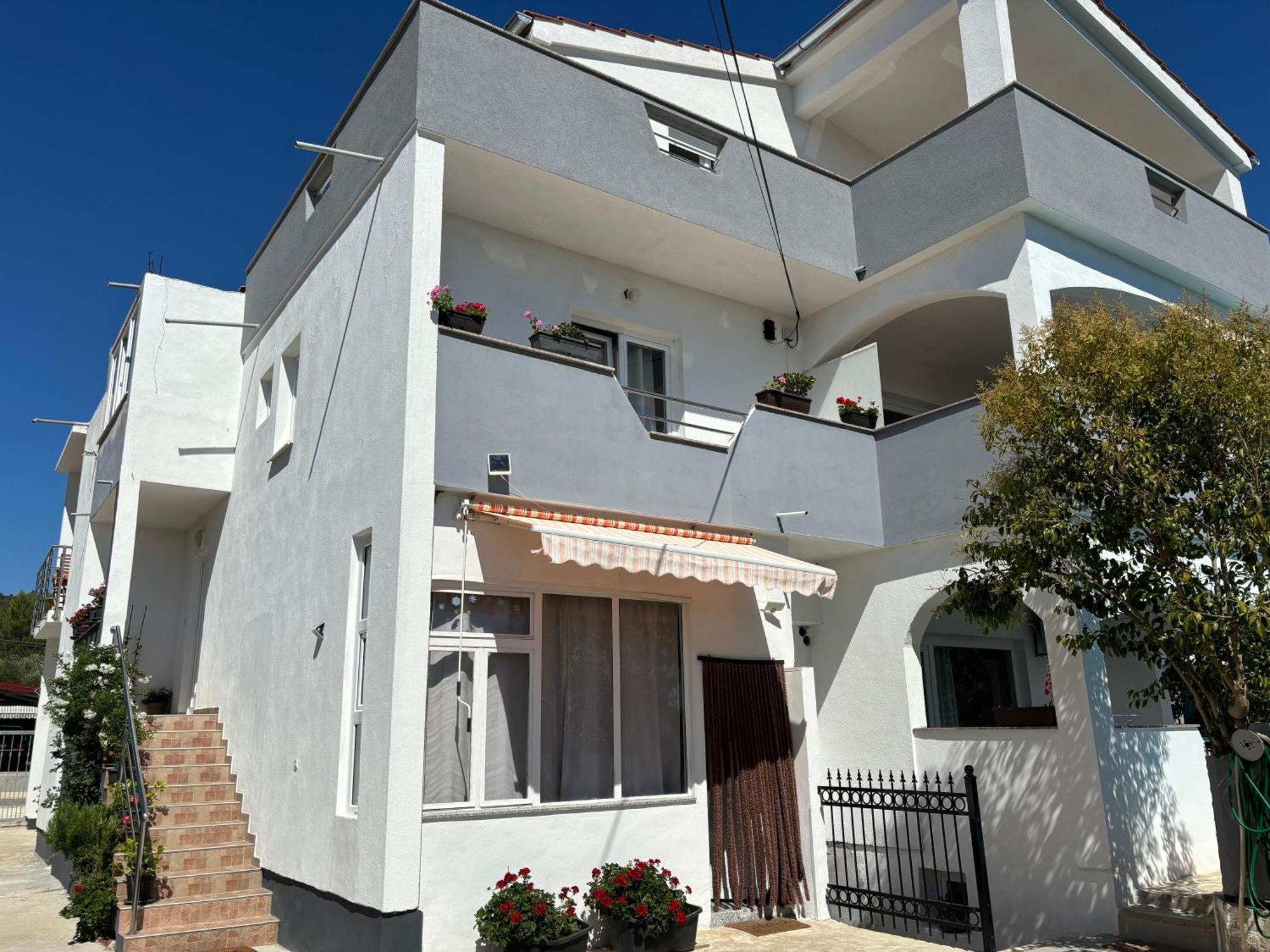 Apartments N&M Sukošan Exteriör bild